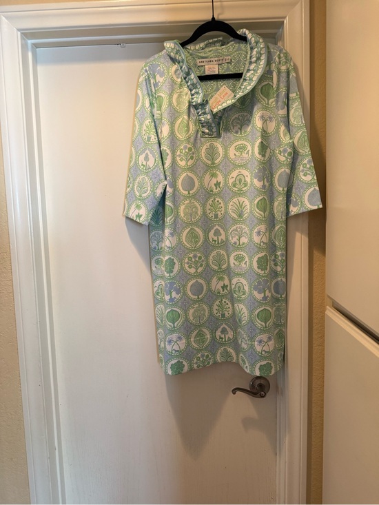 Gretchen Scott Designs Dresses & Skirts - Gretchen Scott Designs Light Green and Light Blue Patterned Shift Dress